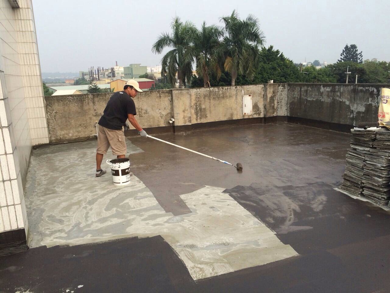 屋頂隔熱磚打除防水工程-施工中 (6)
